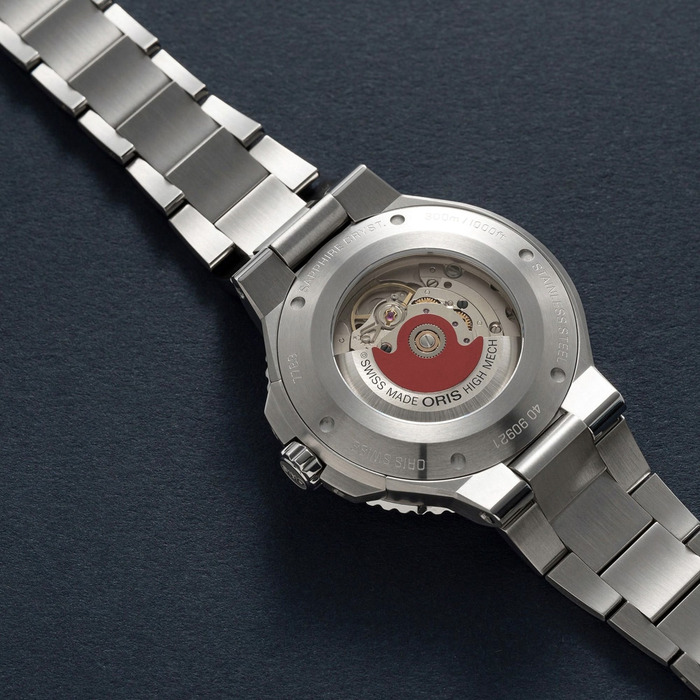 263658_01_Oris_Aquis_Date_01733-7787-4135-07-8-23-04PEB_Juwelier_Clem_Vercammen_3.jpg