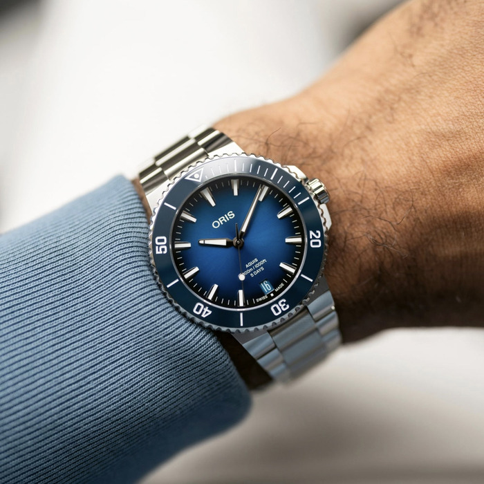 Oris_Aquis_01_400_7790_4135_07_8_23_02peb_Juwelier_Clem_Vercammen_4.jpg