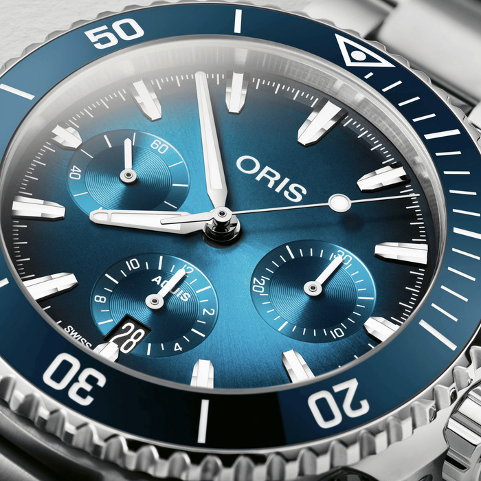 Oris_Aquis_Chronograph_01771_7793_4155_07_8_23_01PEB_Juwelier_Clem_Vercammen_4.jpg