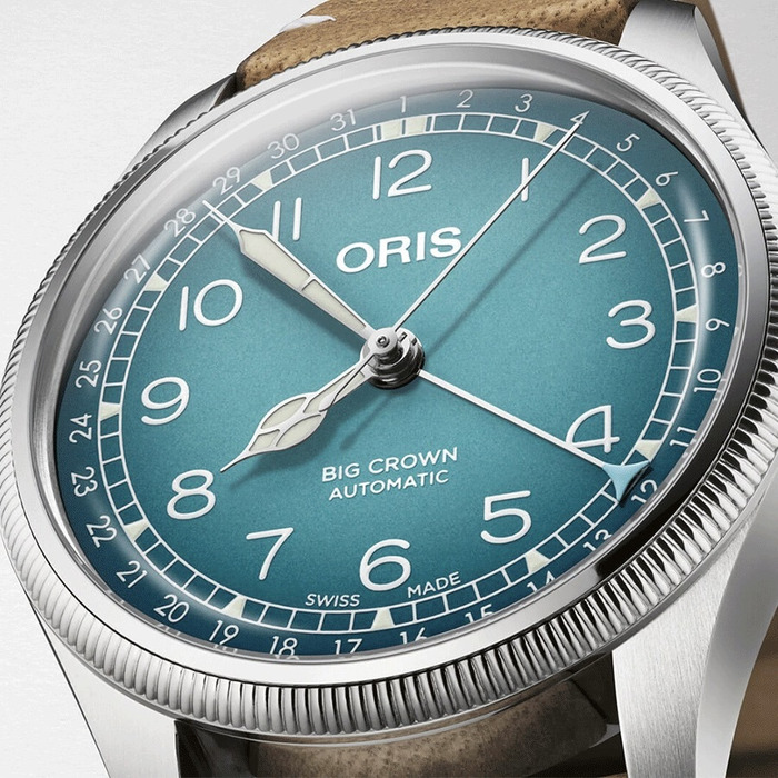 Oris_Big_Crown_X_Cervo_Volante_blauw_0175477794065-SET_Juwelier_Clem_Vercammen_3.jpg