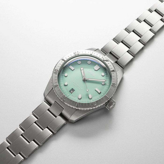 259411_01_Oris_Divers_Sixty-Five_Green_0173377714057-0781918_Juwelier_Clem_Vercammen_4.jpg