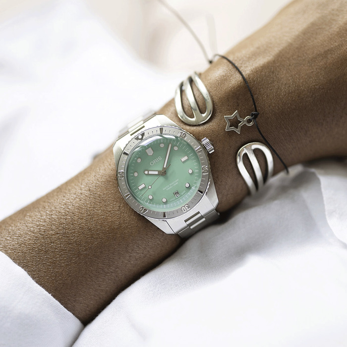 259411_01_Oris_Divers_Sixty-Five_Green_0173377714057-0781918_Juwelier_Clem_Vercammen_8.jpg