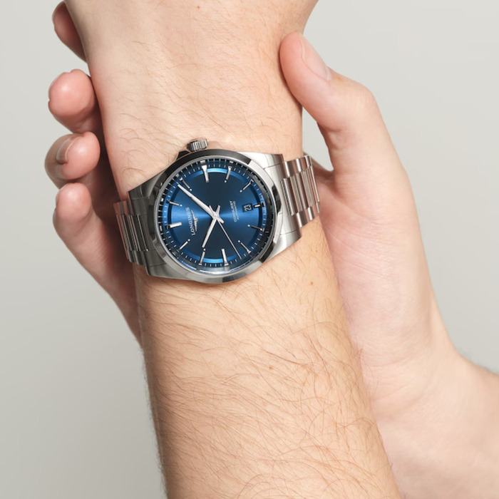 261738_01_Longines_Conquest_L38304926_Juwelier_Clem_Vercammen_6.jpg