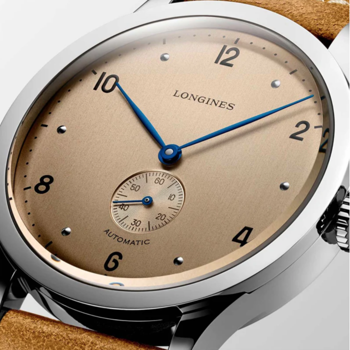 218422_01_Longines_Heritage_1945_Watch_L28134660_Clem_Vercammen_Longines_Online_Shop_3.png