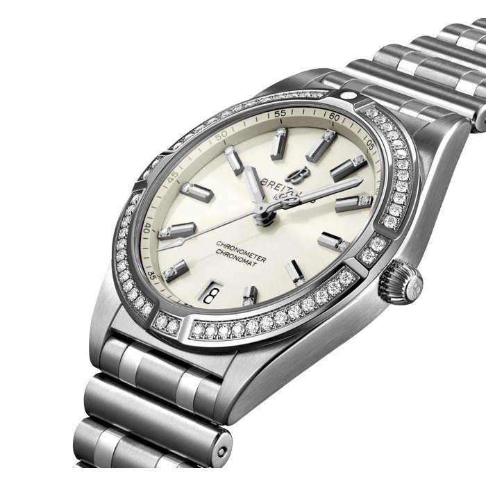 breitling_chronomat_32_lady_silver_diamonds_rouleaux_bracelet_a77310591a1a1_6850_juwelier_clem_vercammen_2.jpg