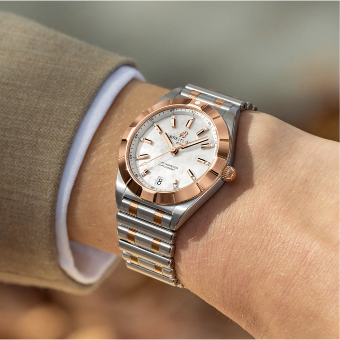 254507_01_Breitling_Chronomat_32_U77310101A2U1_Juwelier_Clem_Vercammen_5.png
