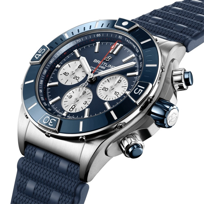 244091_01_breitling-super-chronomat-b01-44_ref-ab0136161c1s1_Clem_Vercammen_2.jpg