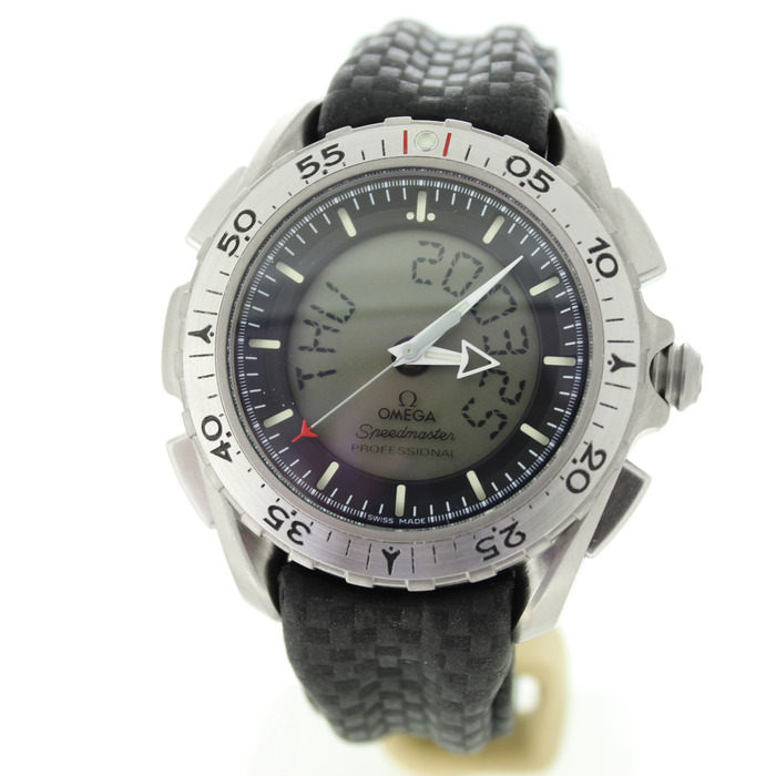 Omega_Speedmaster_Space_Mission_3291.50.00_Tweedehands_89031-985_Juwelier_Clem_Vercammen-10.jpg