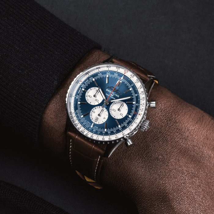 Breitling_Navitimer_B01_Chronograph_46_AB0137211C1P1_Juwelier_Clem_Vercammen_1_4.jpg