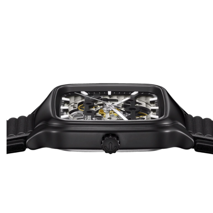 269812_01_Rado_True_Square_R27197169_Juwelier_Clem_Vercammen-3.png