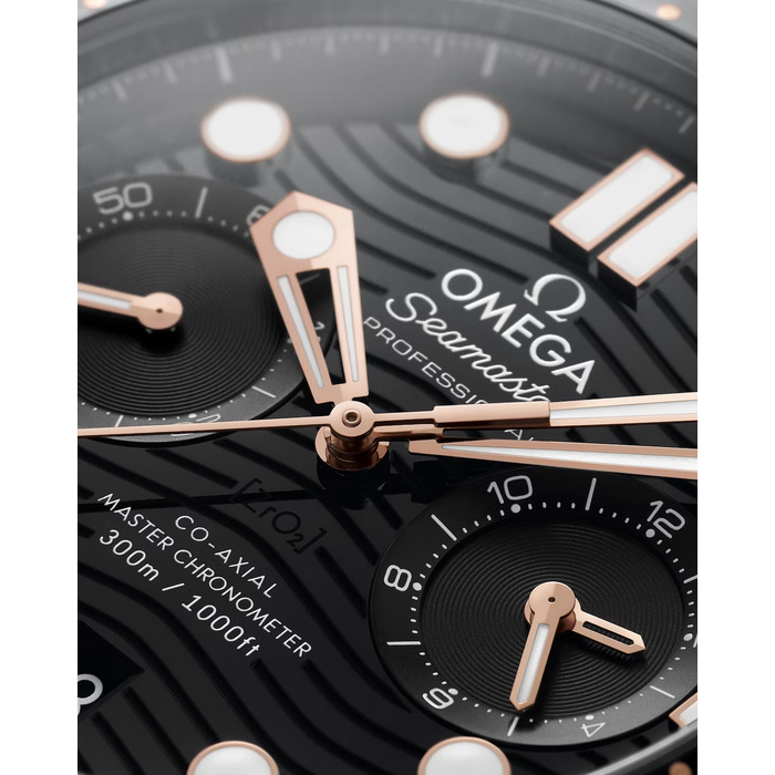 236688_01_omega-seamaster-diver-300m-omega-co-axial-master-chronometer-chronograph-44-mm-21022445101001-l_3.jpg