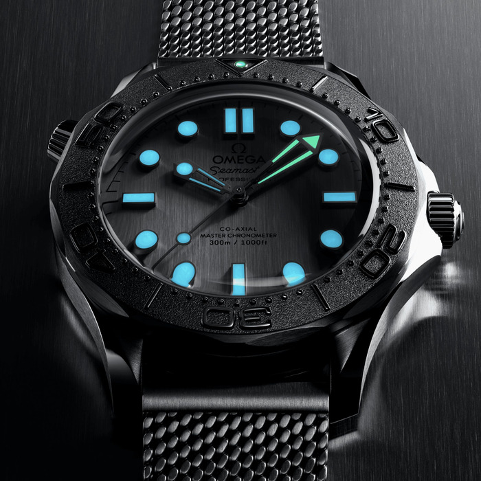 Omega_Seamaster_300M_42MM_21030422006002_Juwelier_Clem_Vercammen_6.jpg