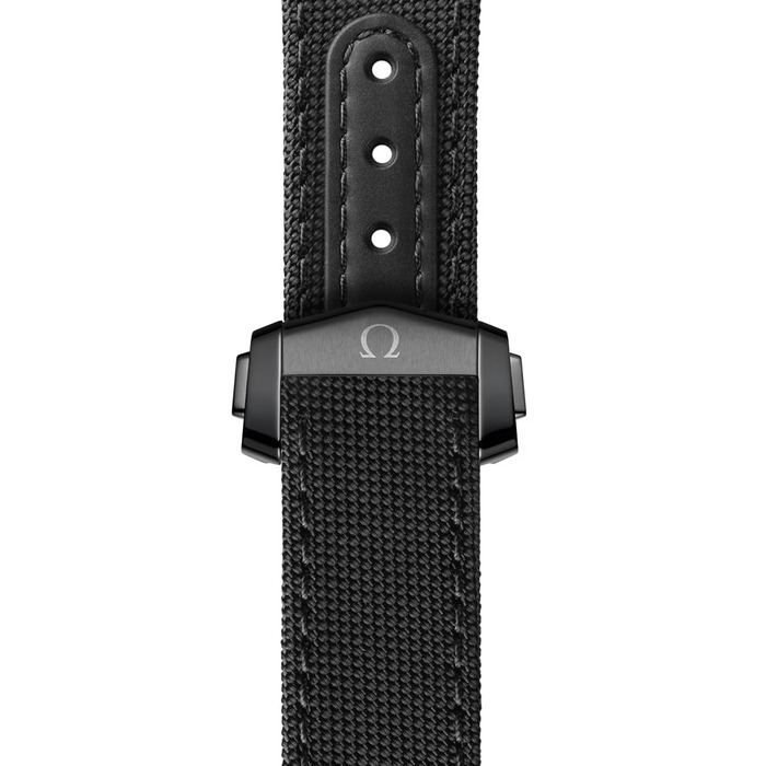 254469_01_Omega_Speedmaster_Dark_Side_Of_The_moon_31192445101007-_Juwelier_Clem_Vercammen_3.jpg