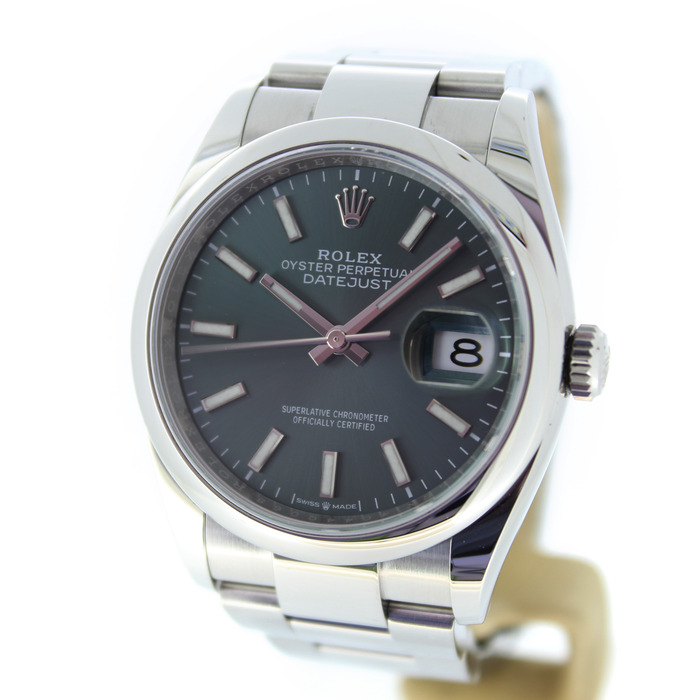 Rolex_Oyster_Perpetual_Datejust_126200_Tweedehands_90442-983_Juwelier_Clem_Vercammen-4.jpg