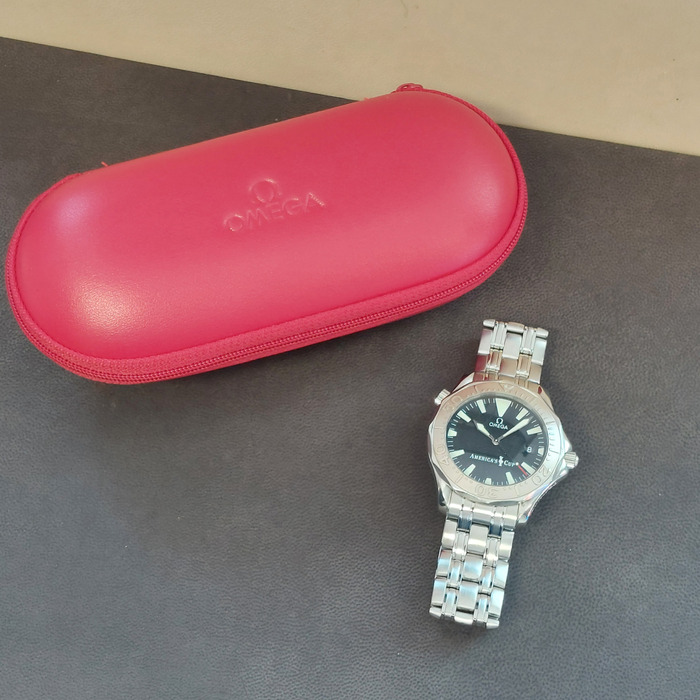 Omega-Seamaster_Limited__Americas_Cup_2533.50.00_Tweedehands_Juwelier_Clem_Vercammen-16.jpg