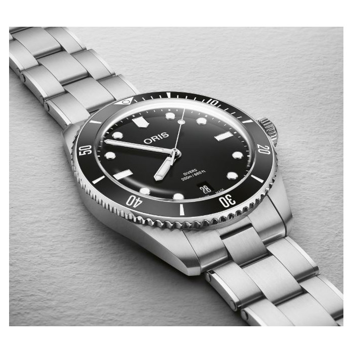 270066_01_Oris_Diver_Date_01733-7795-4054-SET_Juwelier_Clem_Vercammen-5.jpg