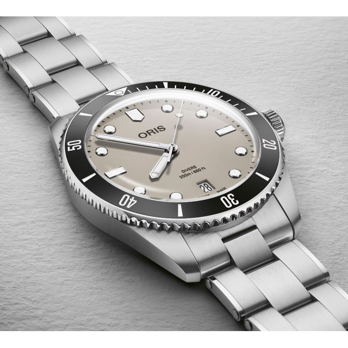 270067_01_Oris_Diver_Date_01733-7795-4051-SET_Juwelier_Clem_Vercammen-7.jpg