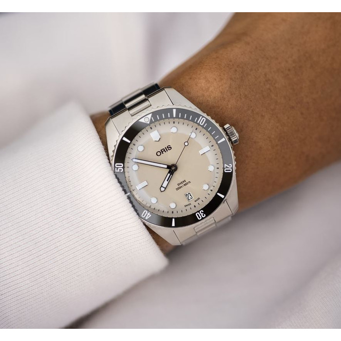 270067_01_Oris_Diver_Date_01733-7795-4051-SET_Juwelier_Clem_Vercammen-9.jpg