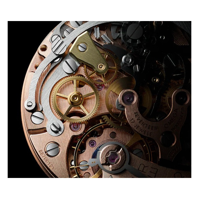 Omega_Speedmaster_Calibre_321_Ed_White_Juwelier_Clem_Vercammen_04.jpg