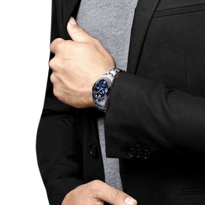 232779_01_Longines_Hydroconquest_Watch_L37824966_Clem_Vercammen_Longines_Online_Shop_6.jpg