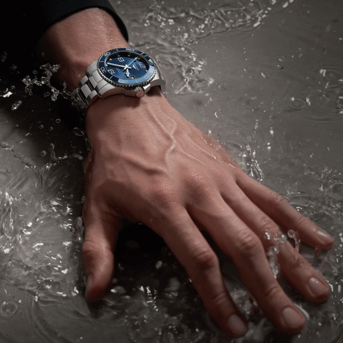 232779_01_Longines_Hydroconquest_Watch_L37824966_Clem_Vercammen_Longines_Online_Shop_9.jpg