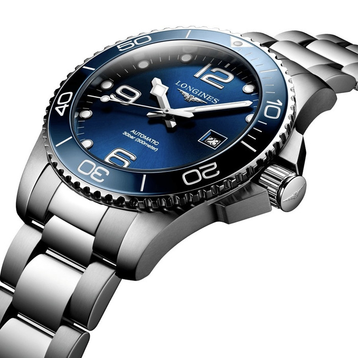 232779_01_Longines_Hydroconquest_Watch_L37824966_Clem_Vercammen_Longines_Online_Shop_4.jpg