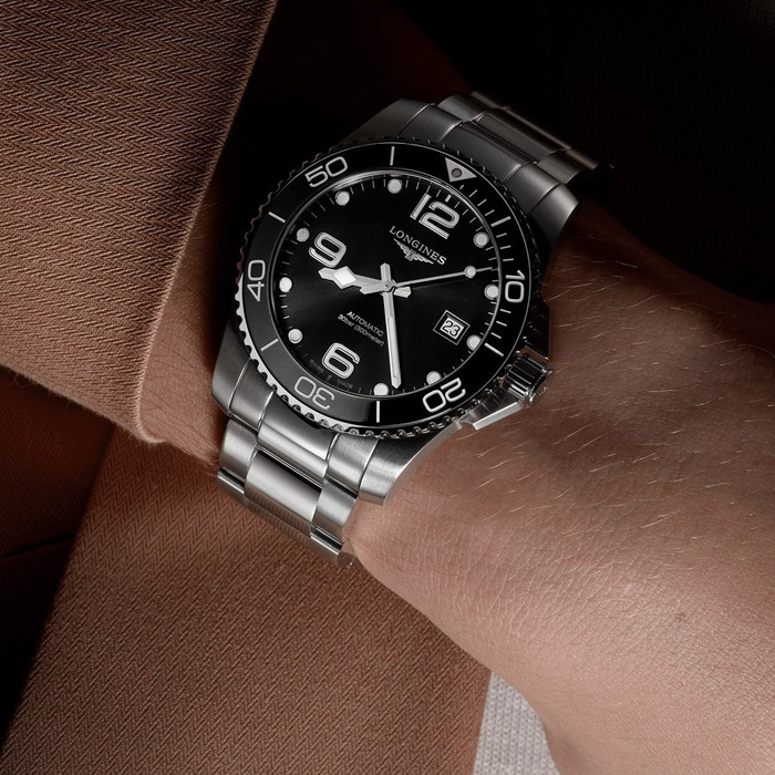 Longines_Hydroconquest_L37824566_Juwelier_Clem_Vercammen_3.jpg