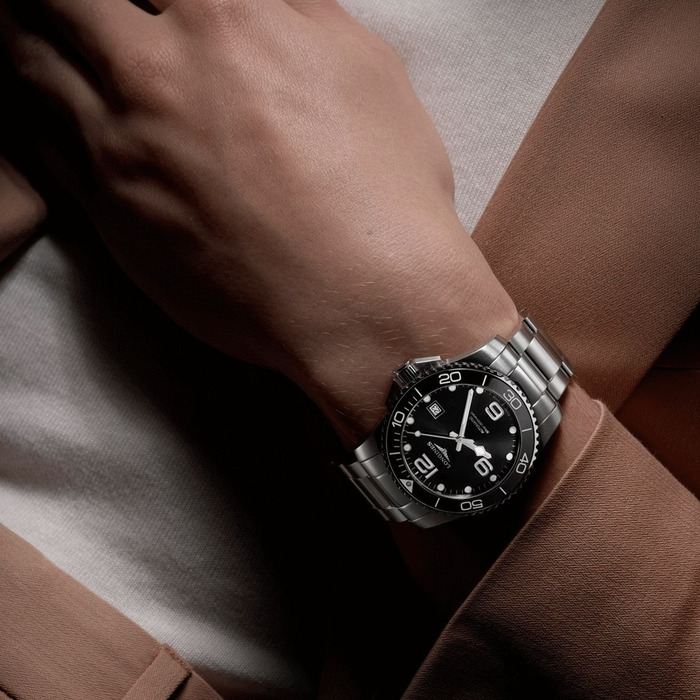 Longines_Hydroconquest_L37824566_Juwelier_Clem_Vercammen_5.jpg