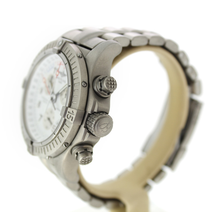 Breitling_Avenger_E73360_Tweedehands_90819-993_Juwelier_Clem_Vercammen-6.jpg
