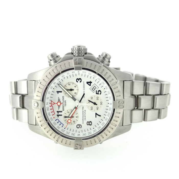 Breitling_Avenger_E73360_Tweedehands_90819-993_Juwelier_Clem_Vercammen-13.jpg