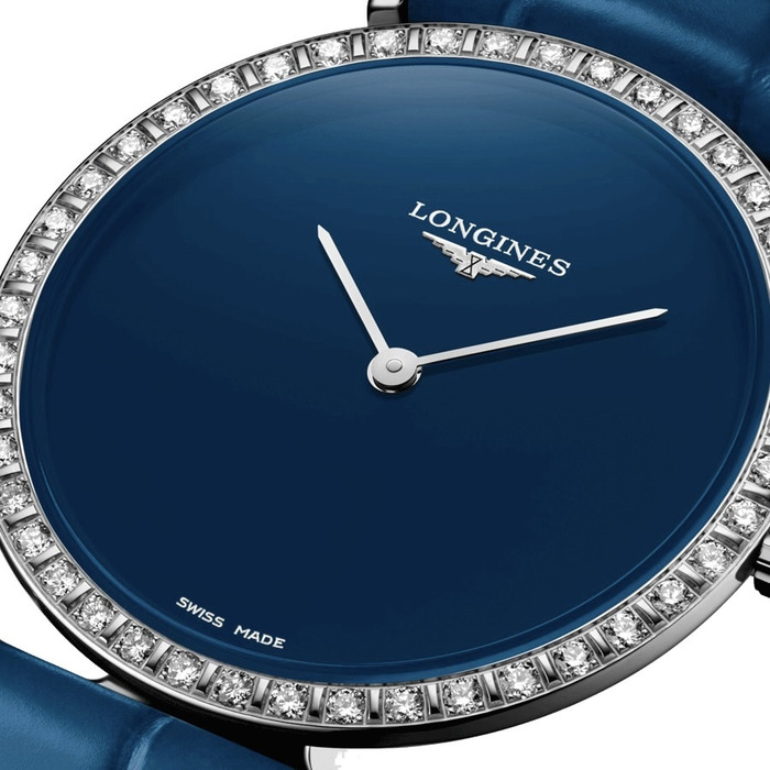 256842_01_Longines_La_Grande_Classique_Ladies_Blue_L45230902_Juwelier_Clem_Vercammen_4.jpg