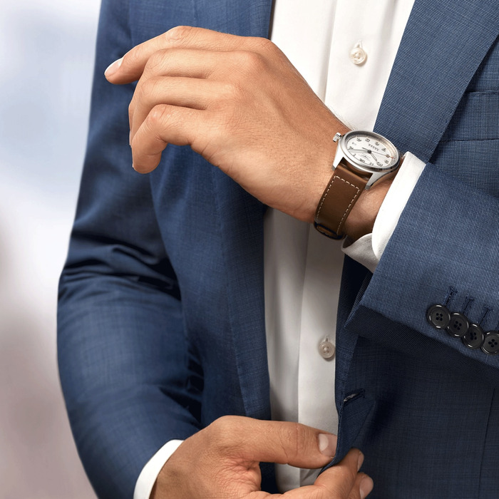 239786_01_Longines-Spirit-Watch-L38104732-Clem-Vercammen-Longines-online-shop_5.jpg