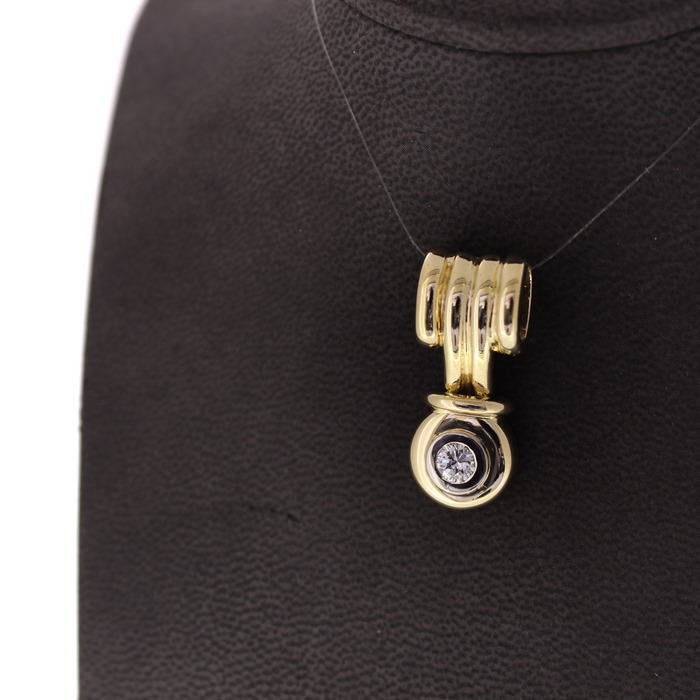 Hanger_Geelgoud_Briljant_Tweedehands_91649-2286_Juwelier_Clem_Vercammen.jpg