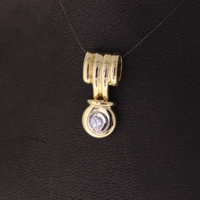 Hanger_Geelgoud_Briljant_Tweedehands_91649-2286_Juwelier_Clem_Vercammen-2.jpg