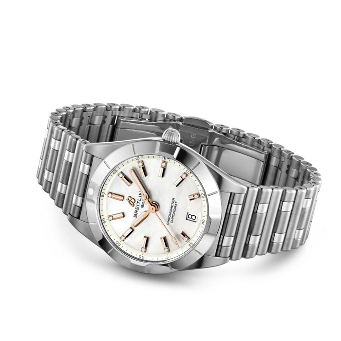 270456_01_Breitling_Chronomat_32_A77310101A4A1_Juwelier_Clem_Vercammen-3.jpg