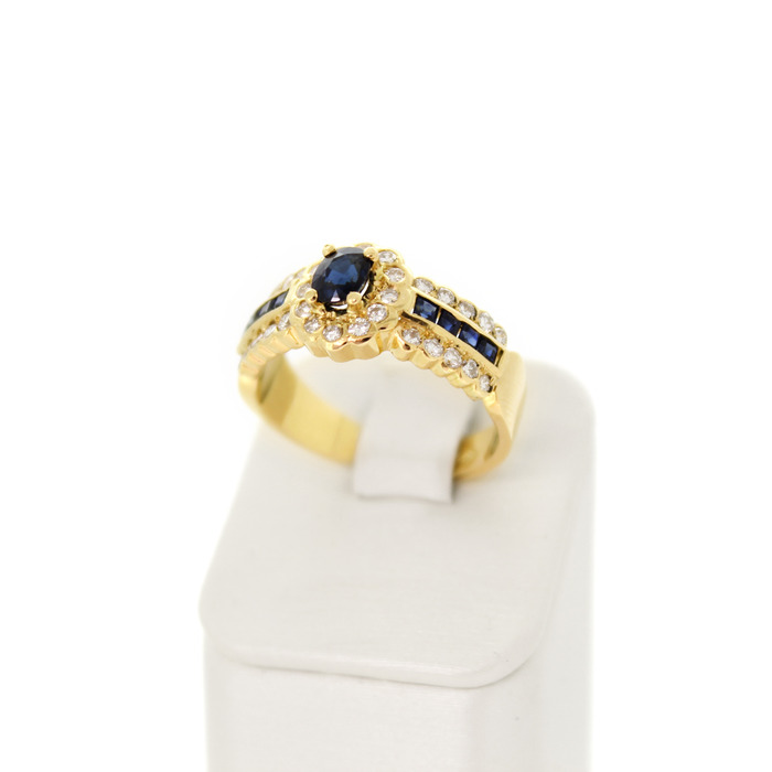 Ring_Geelgoud_18K_Saffier_Briljant_Tweedehands_91835-2304_Juwelier_Clem_vercammen-4.jpg