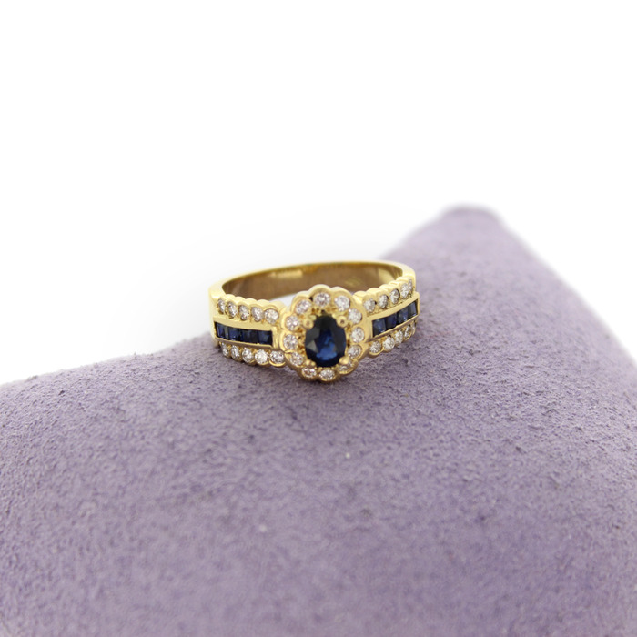 Ring_Geelgoud_18K_Saffier_Briljant_Tweedehands_91835-2304_Juwelier_Clem_vercammen-6.jpg