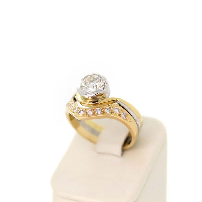Ring_Bicolor_18K_Briljanten_Tweedehands_91827-2308_Juwelier_Clem_Vercammen-4.jpg