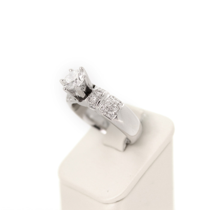 Ring_Solitair_Witgoud_18K_Briljanten_Tweedehands_91829-2306_Juwelier_Clem_Vercammen-5.jpg