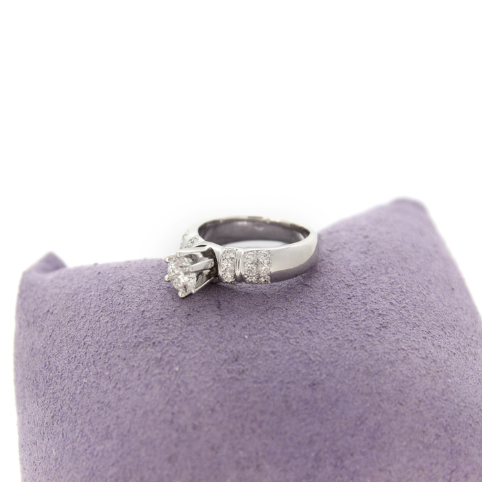 Ring_Solitair_Witgoud_18K_Briljanten_Tweedehands_91829-2306_Juwelier_Clem_Vercammen-9.jpg