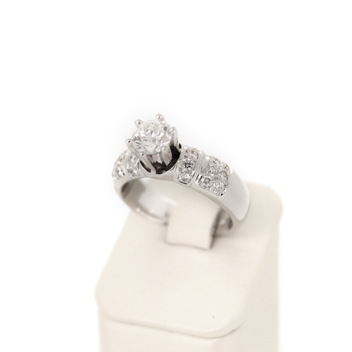 Ring_Solitair_Witgoud_18K_Briljanten_Tweedehands_91829-2306_Juwelier_Clem_Vercammen-4.jpg