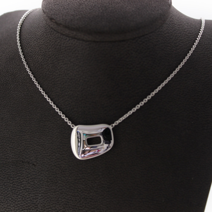 Mattioli_Puzzle_Collier_MCT10206BTweedehands_CV-2318_Juwelier_Clem_Vercammen-2.jpg