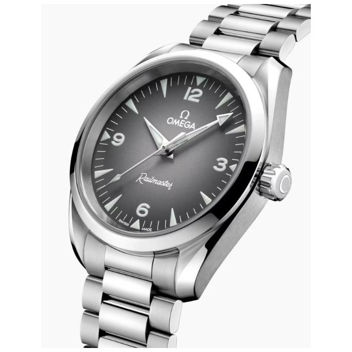 Omega_Seamaster_Railmaster_38mm_235_10_38_20_06_001_Juwelier_Clem_Vercammen_Omega_Dealer_02.jpg
