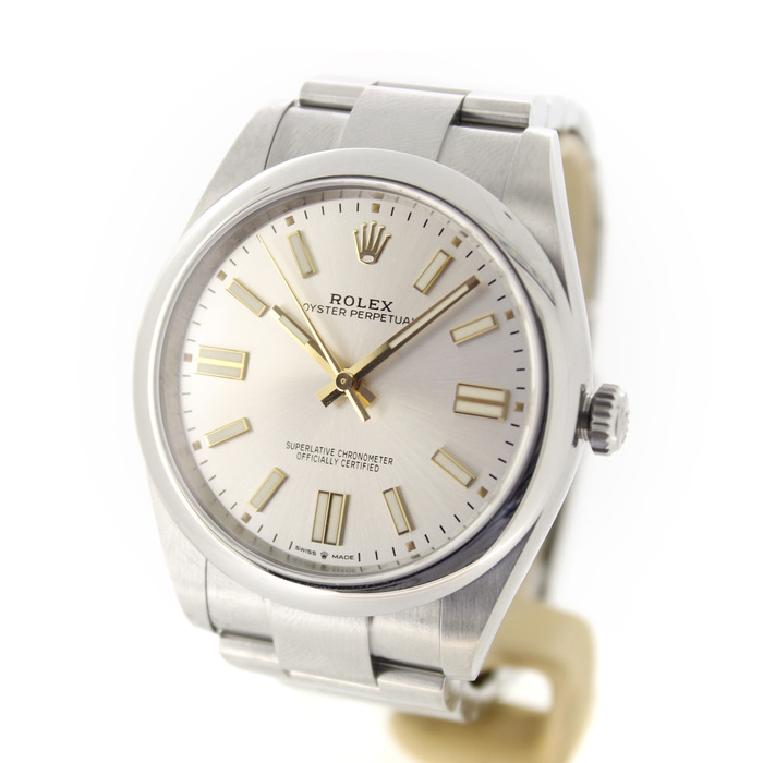 Rolex_Oyster_Perpetual_124300_Tweedehands_92147-1011_Juwelier_Clem_Vercammen-3.jpg
