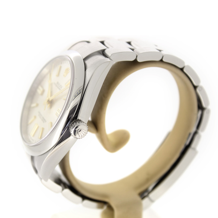 Rolex_Oyster_Perpetual_124300_Tweedehands_92147-1011_Juwelier_Clem_Vercammen-5.jpg