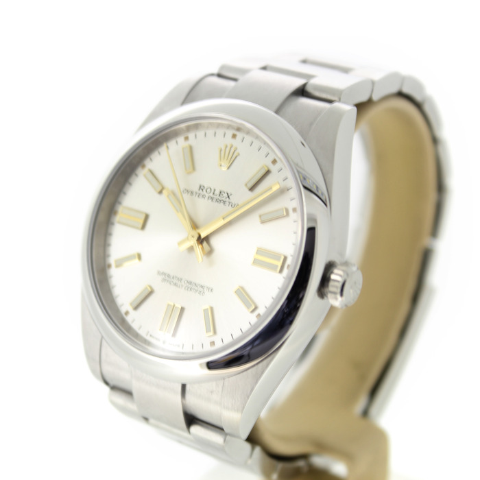 Rolex_Oyster_Perpetual_124300_Tweedehands_92147-1011_Juwelier_Clem_Vercammen-14.jpg
