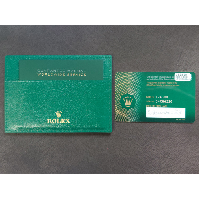 Rolex_Oyster_Perpetual_124300_Tweedehands_92147-1011_Juwelier_Clem_Vercammen-23.jpg