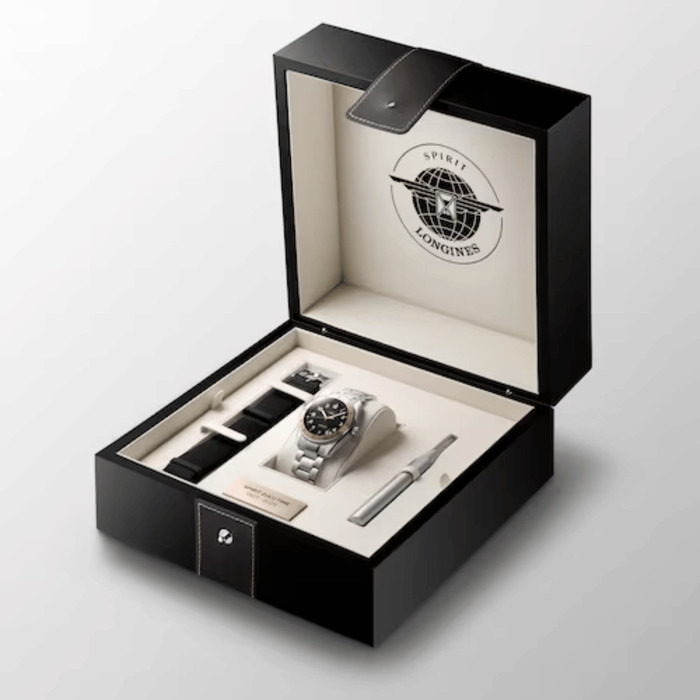 Longines_Spirit_Zulu_Time_1925_L3_803_5_53_6_Juwelier_Clem_Vercammen_Longines_Dealer_93.jpg