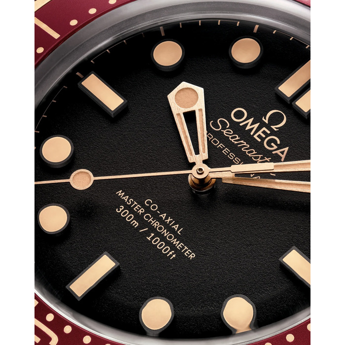 271011_01_Omega_Seamaster_Diver_300M_42MM_Bronze_Gold_Rubber_Dealer_Omega_Clem_Vercammen_4.jpg