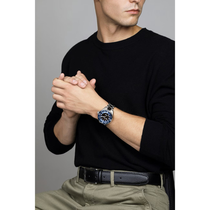 244624_01_Rado_Captain_Cook_High-Tech_Ceramic_R32128202_Juwelier_Clem_Vercammen_6.jpg